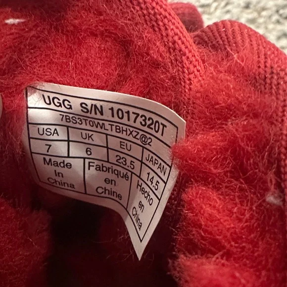 UGG Kids Vibrant Red Boots - Picture 4 of 4